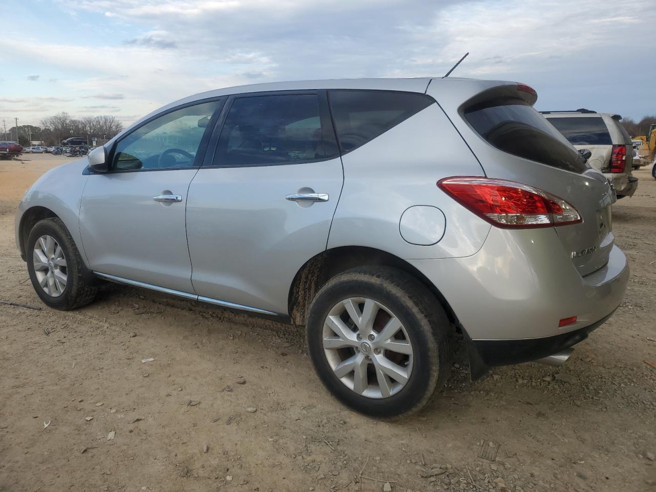 2012 Nissan Murano - Image 2