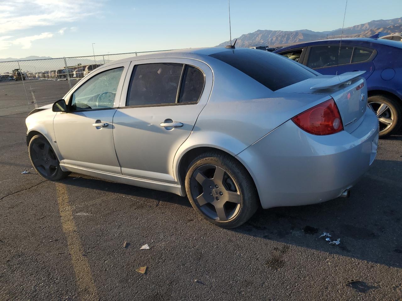 2008 Chevrolet Cobalt - Image 2
