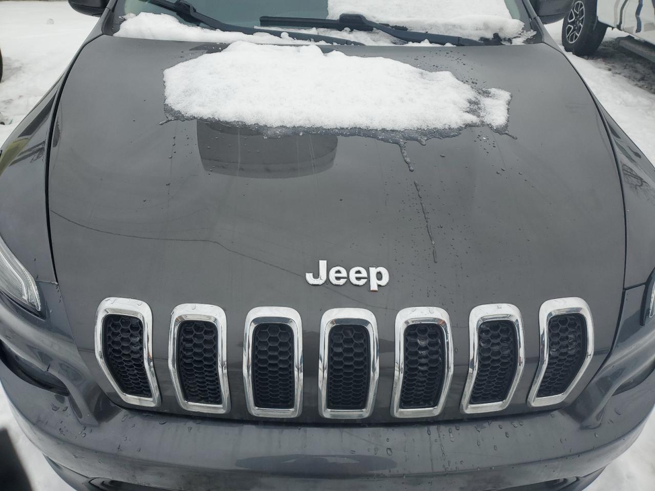 2014 Jeep Grand Cherokee - Image 12