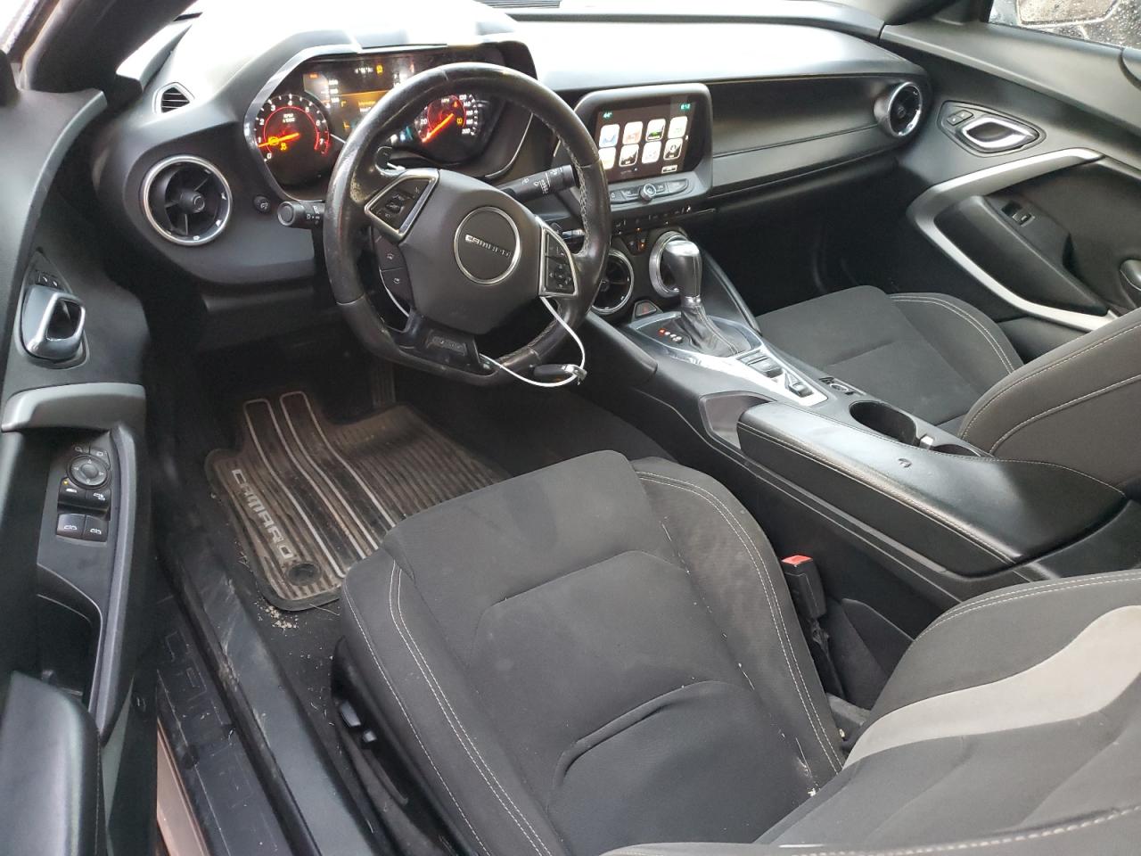 2017 Chevrolet Camaro - Image 8