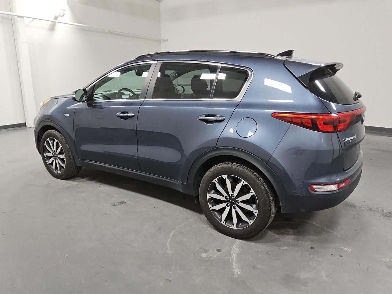 2019 Kia Sportage - Image 2