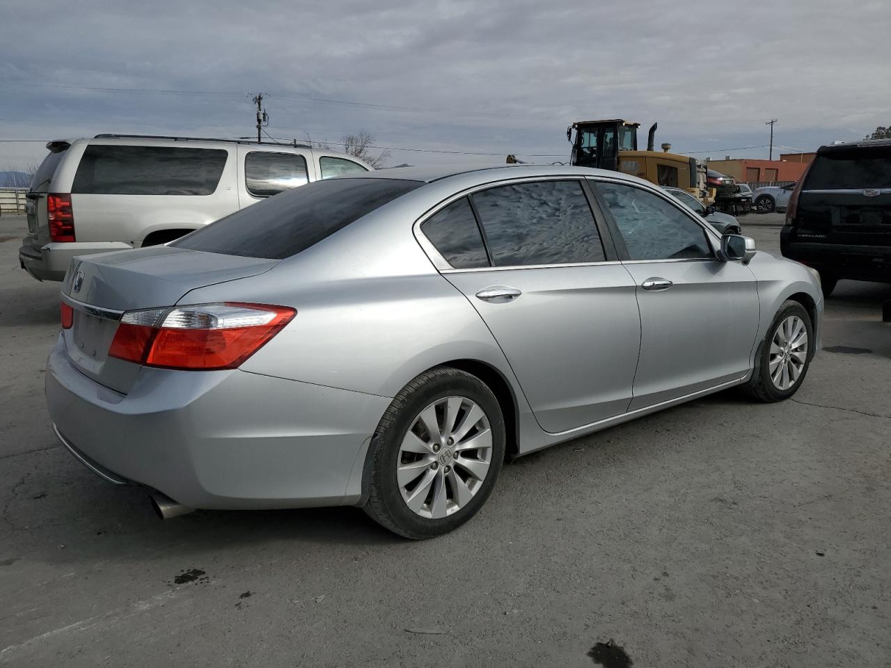 VIN 1HGCR2F77EA190899 2014 HONDA ACCORD no.3