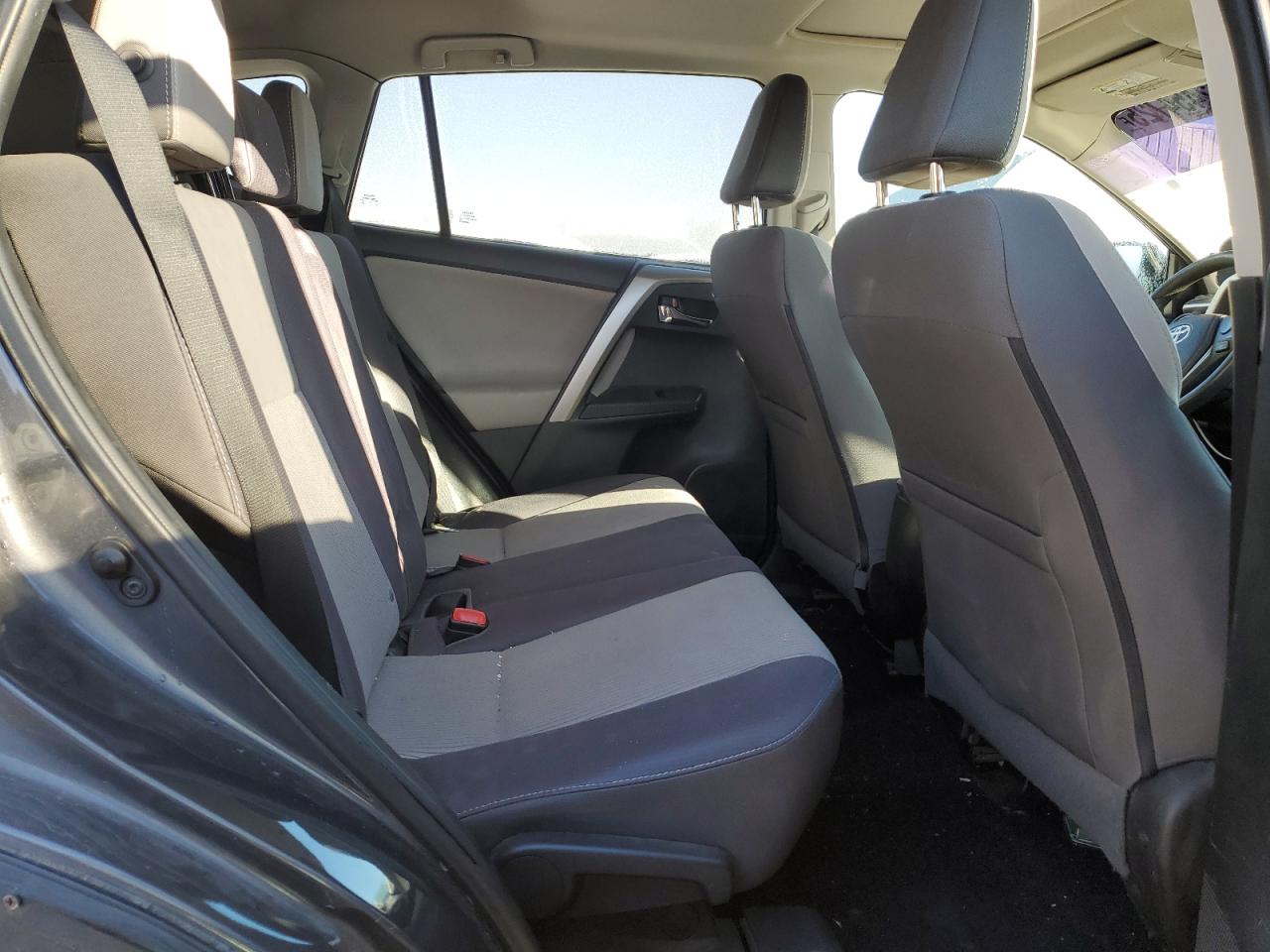 2014 Toyota RAV 4 - Image 12