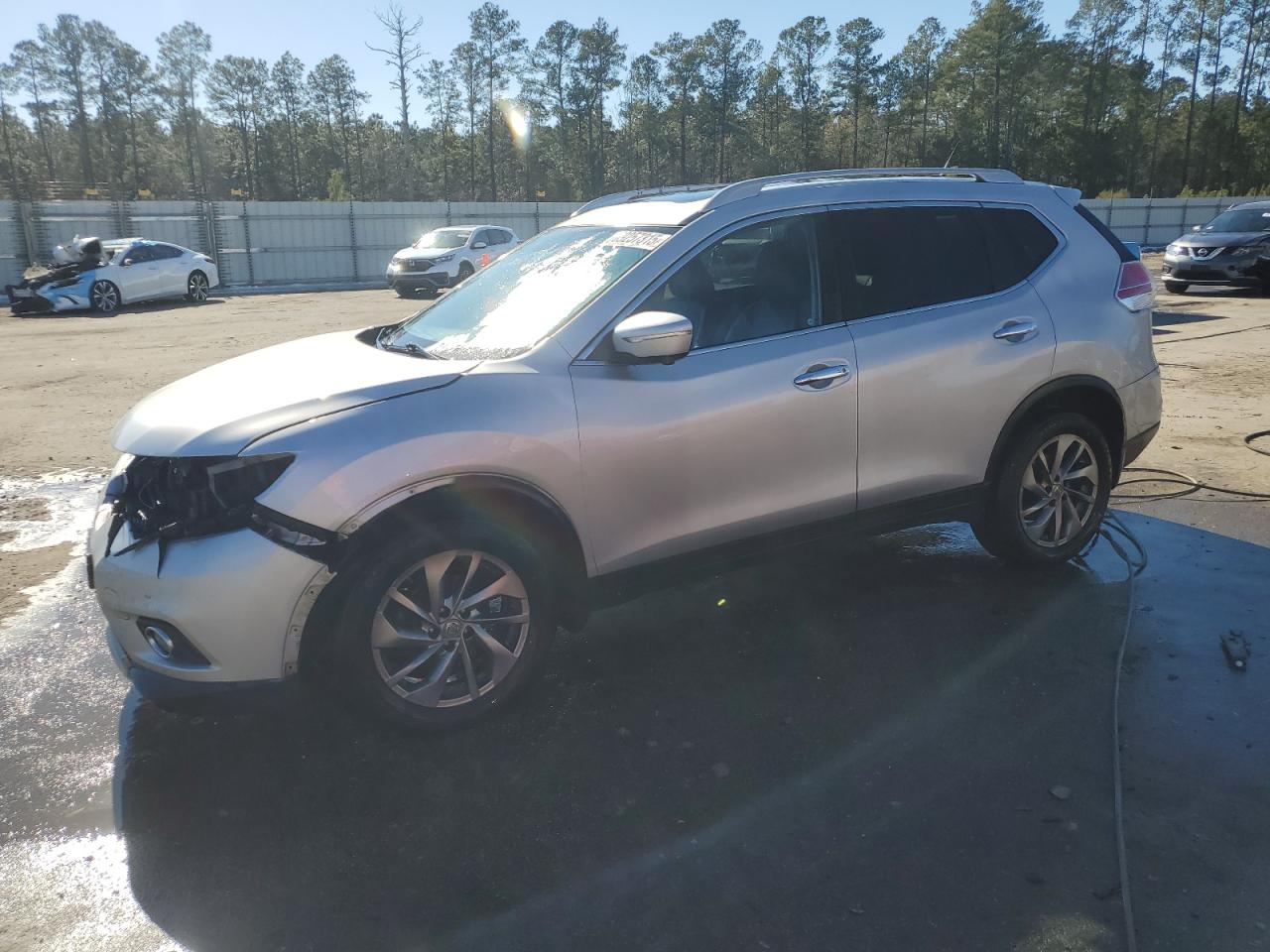 2015 Nissan Rogue - Image 1