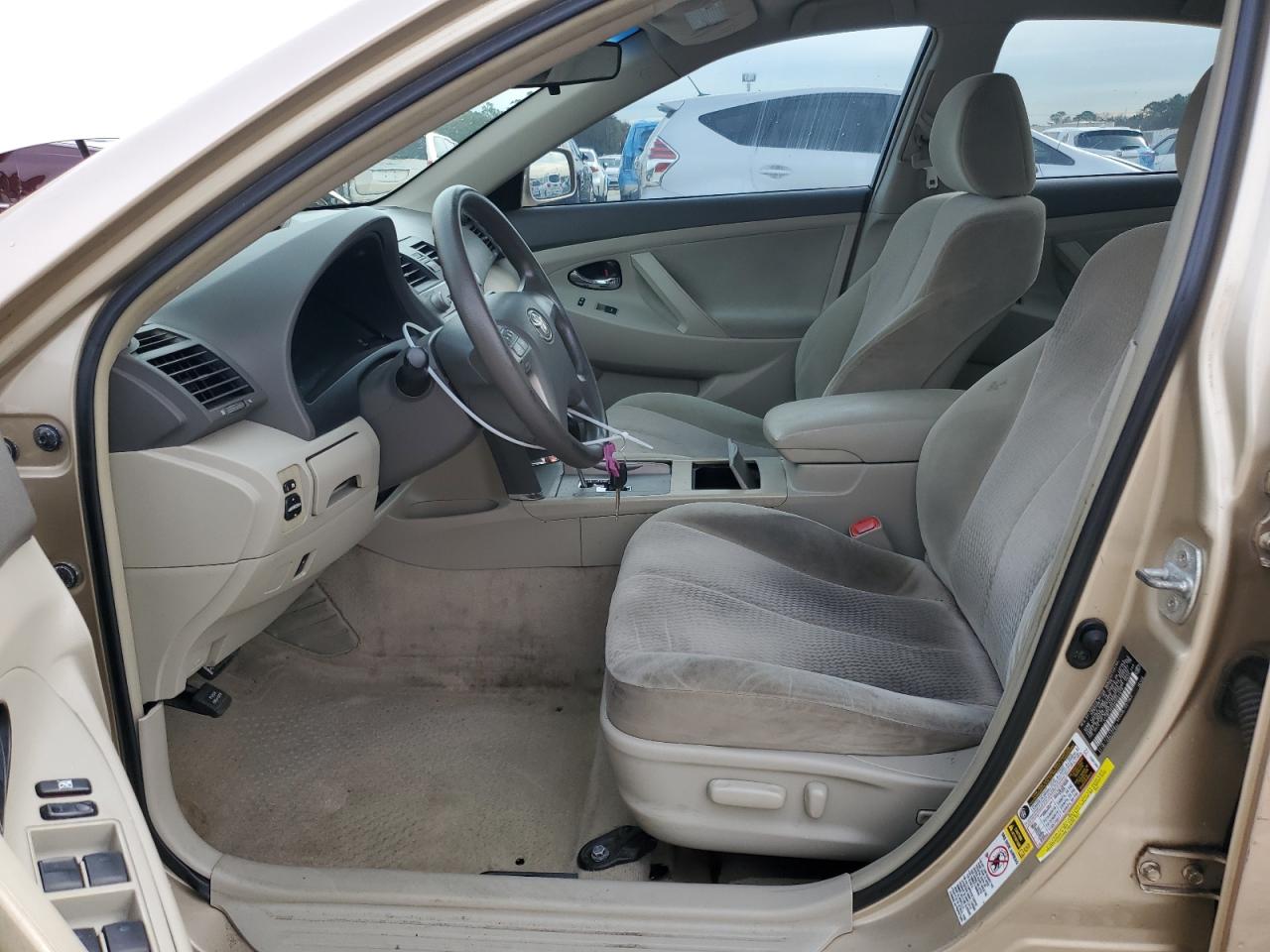 2010 Toyota Camry - Image 7