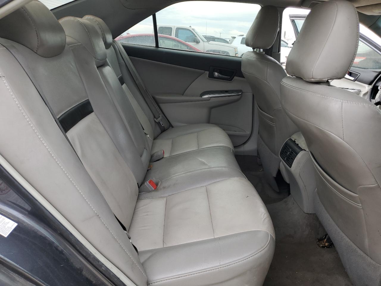 2012 Toyota Camry - Image 10