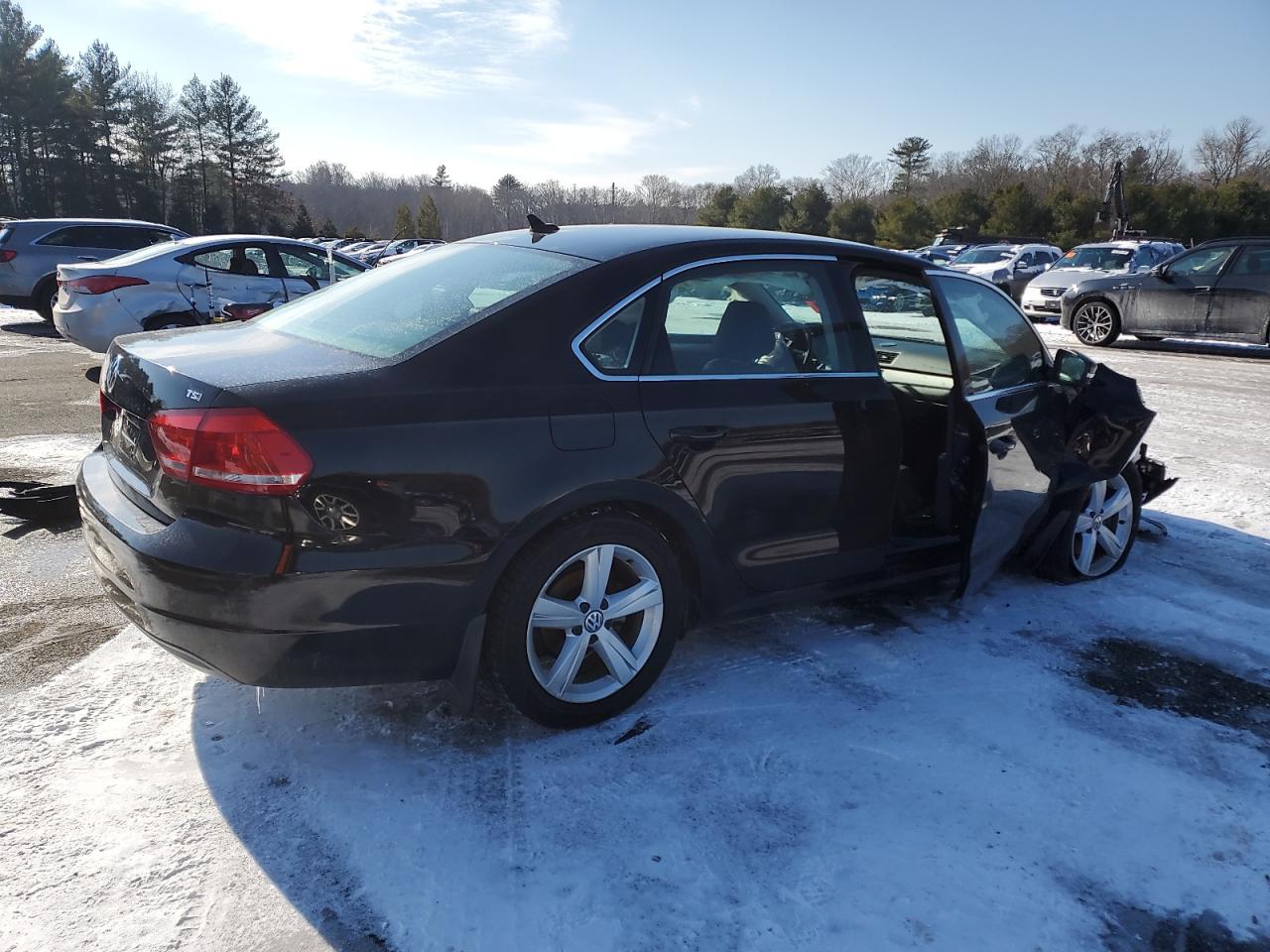 2015 Volkswagen Passat - Image 3