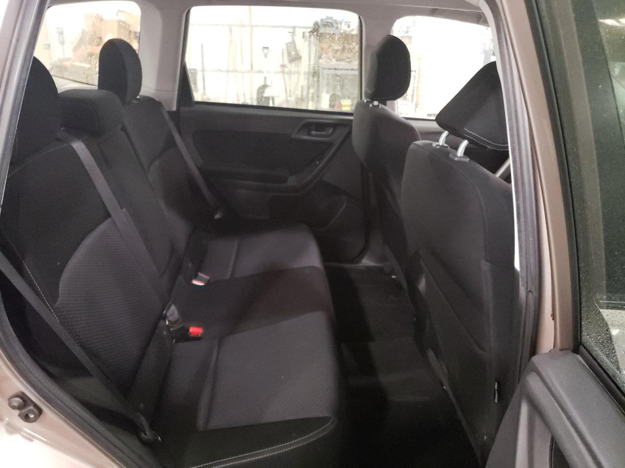 2015 Subaru Forester - Image 11