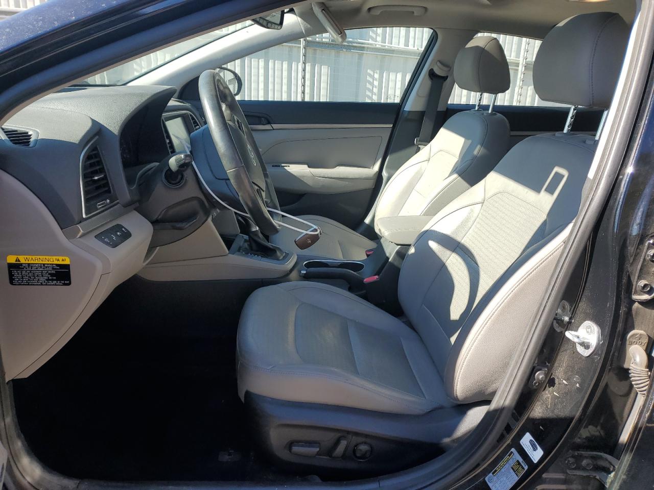 2017 Hyundai Elantra - Image 7