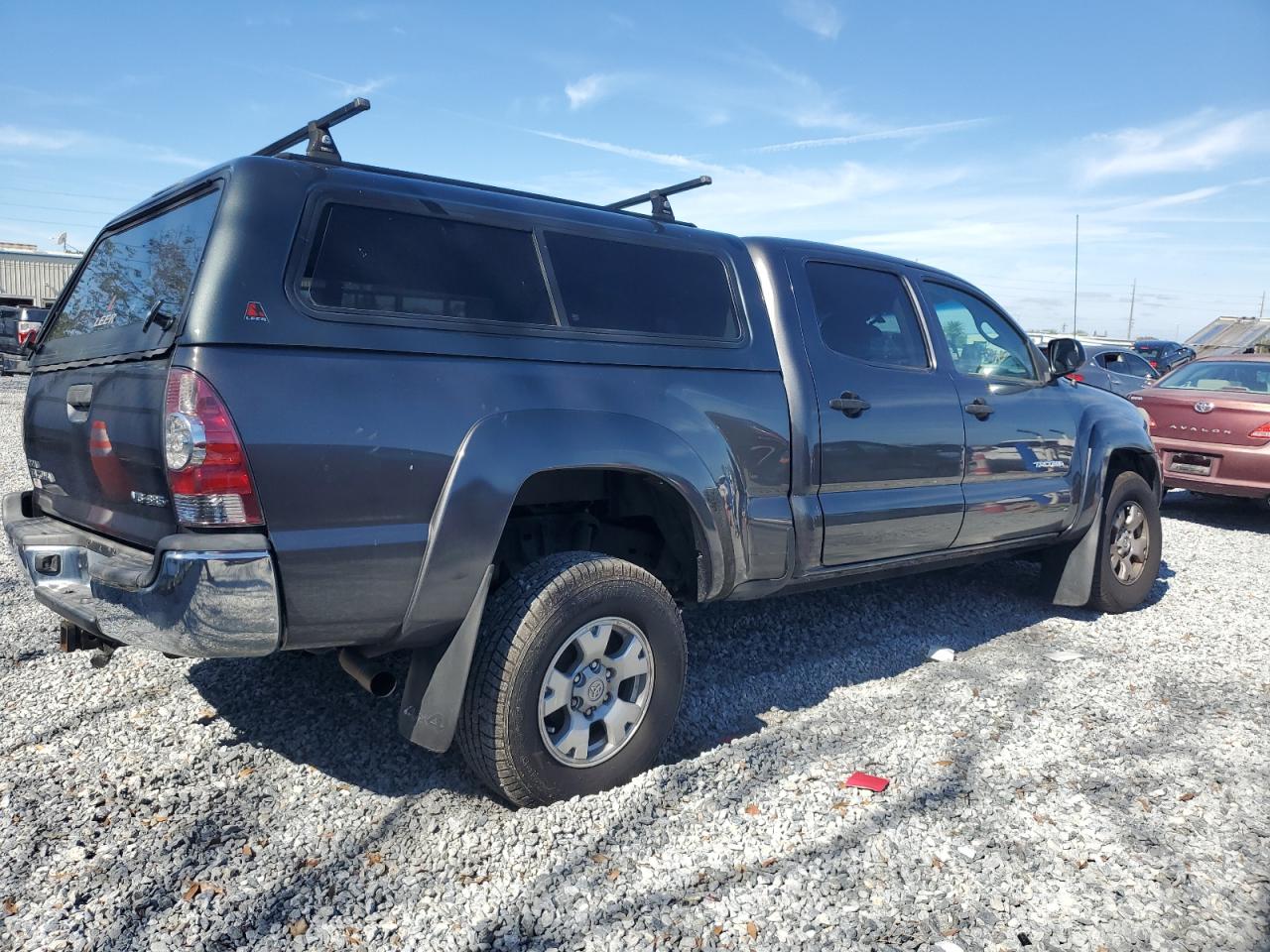2014 Toyota Tacoma - Image 3
