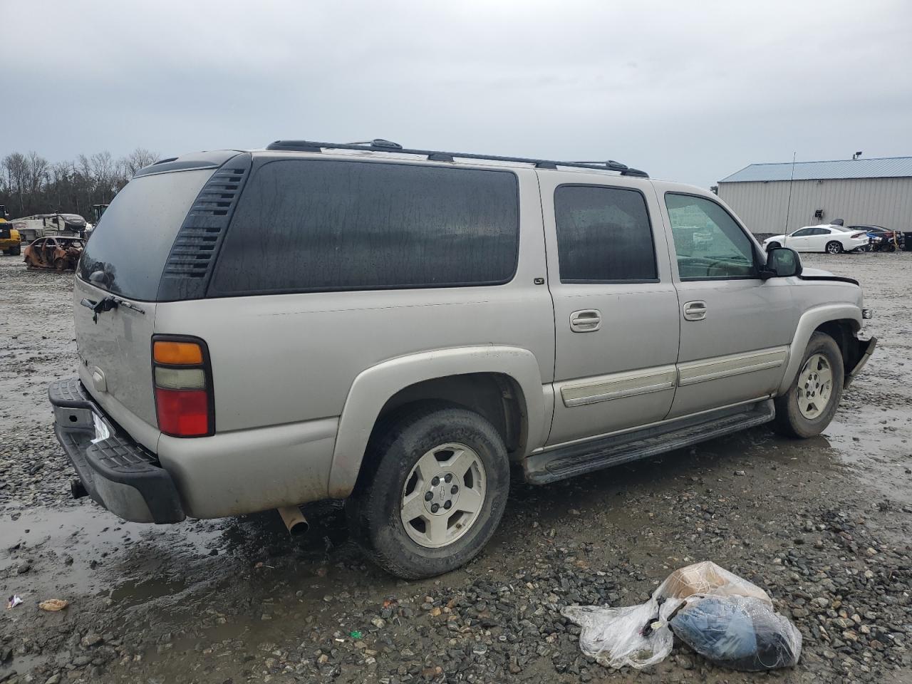 2006 Chevrolet Suburban - Image 3