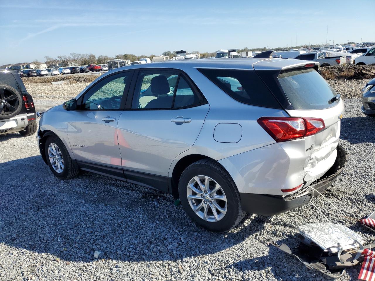 2020 Chevrolet Equinox - Image 2