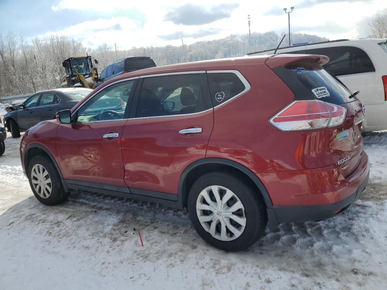 2015 Nissan Rogue - Image 2