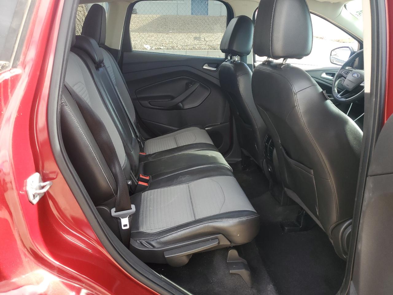 2017 Ford Escape - Image 11