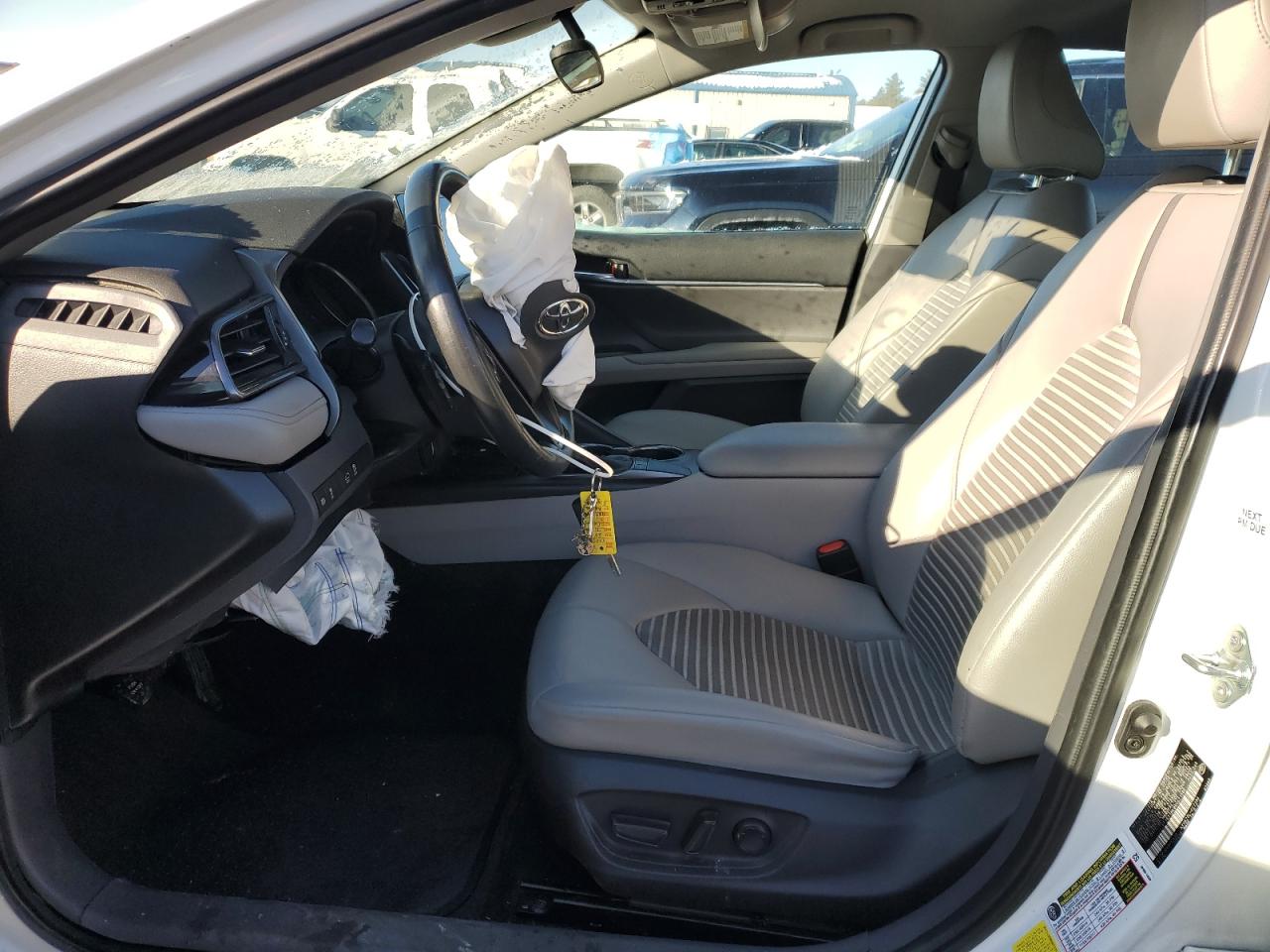 2022 Toyota Camry - Image 7