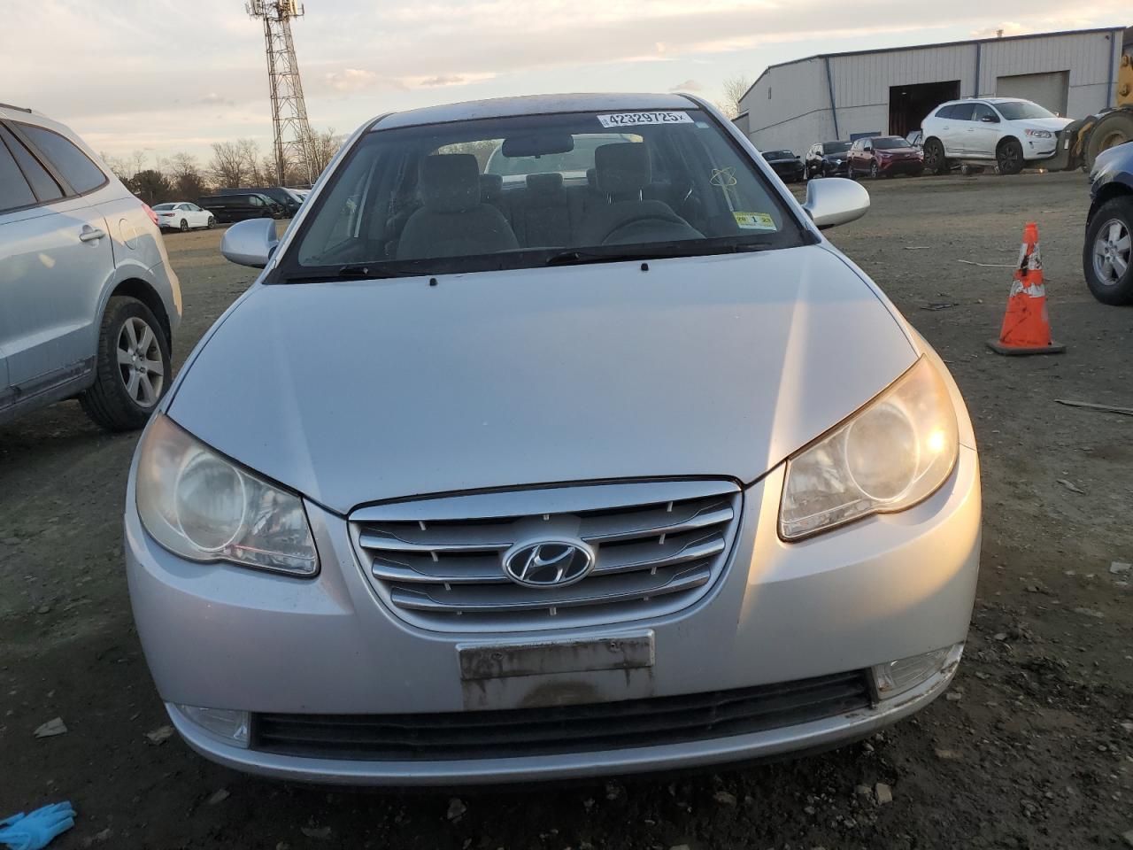 2010 Hyundai Elantra - Image 5