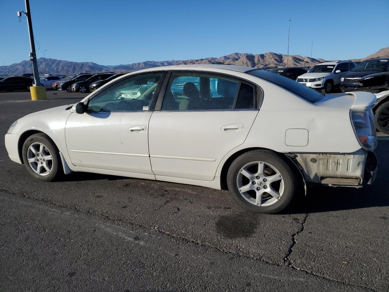 2006 Nissan Altima - Image 2