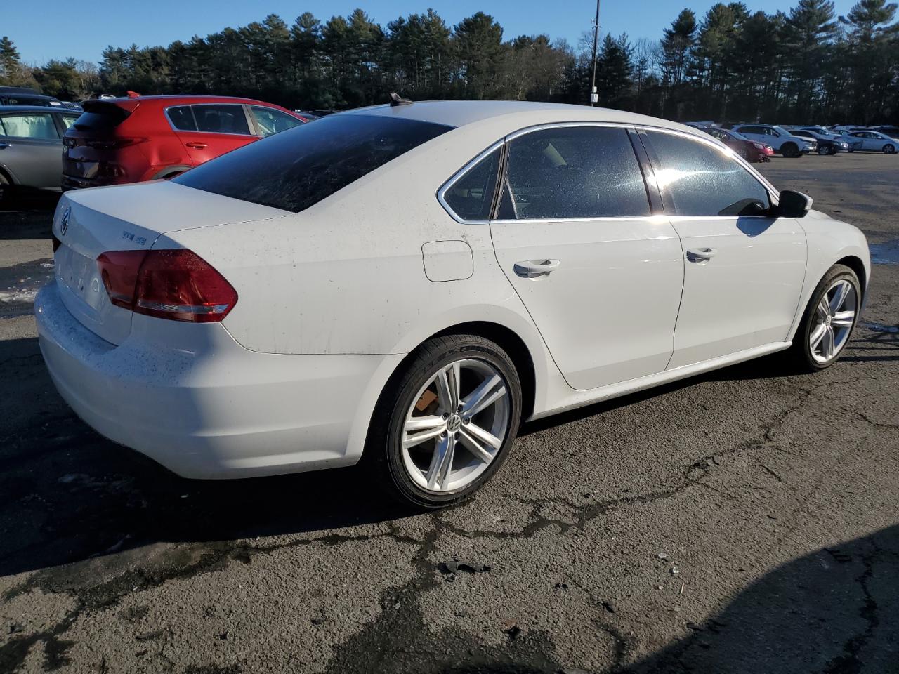 2014 Volkswagen Passat - Image 3