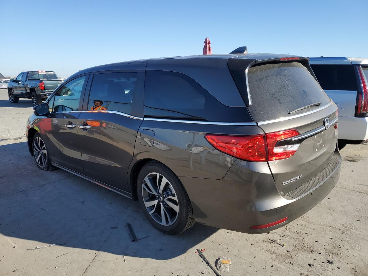 2021 Honda Odyssey - Image 2