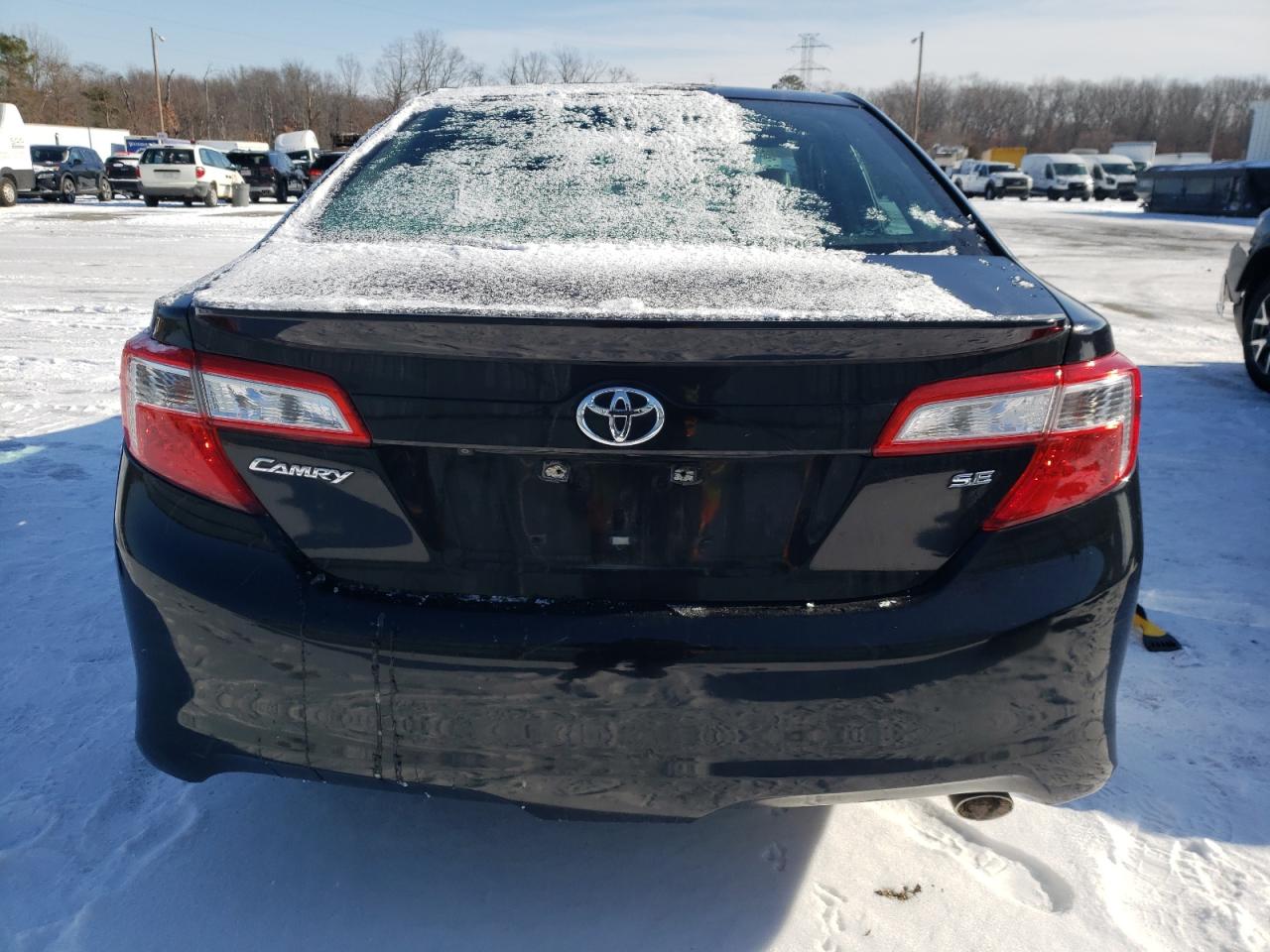 2014 Toyota Camry - Image 6