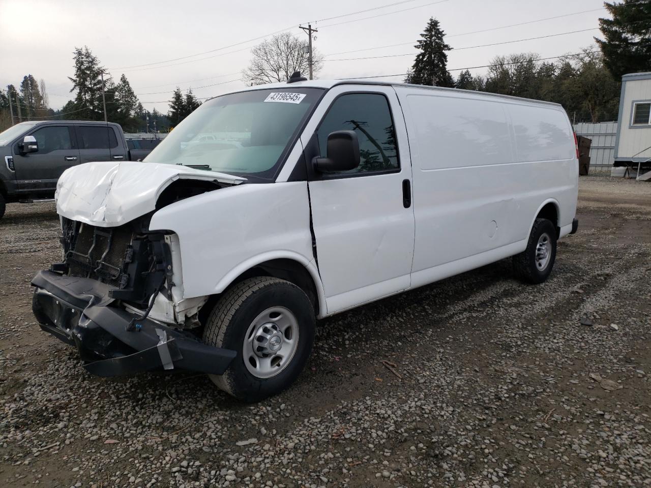2017 Chevrolet Express - Image 1