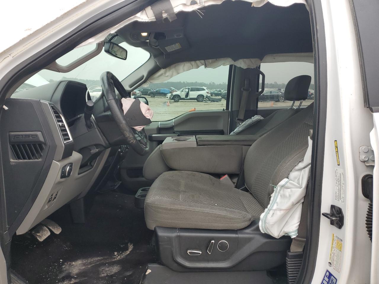 2015 Ford F-150 - Image 7
