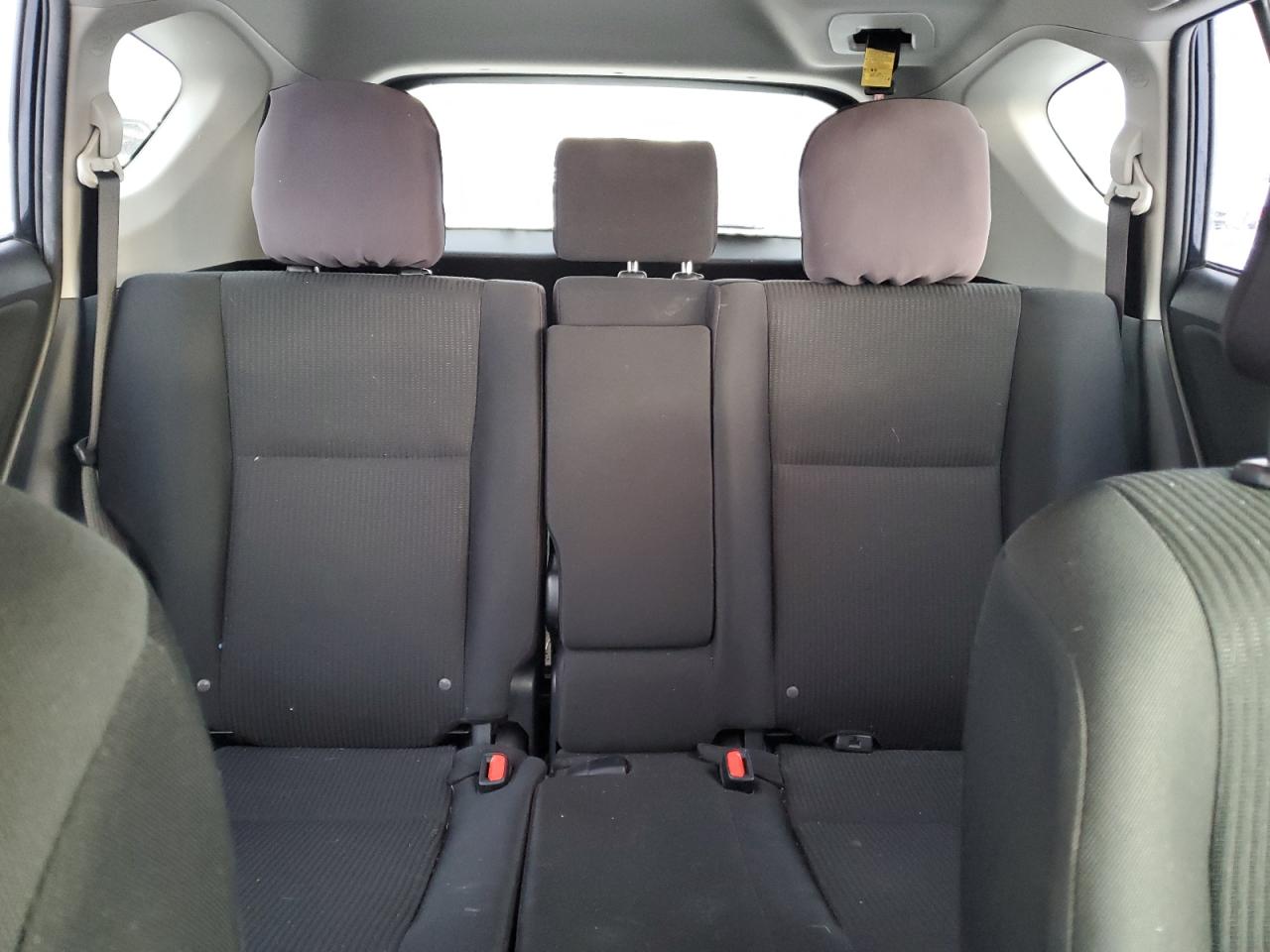 2018 Toyota RAV 4 - Image 10