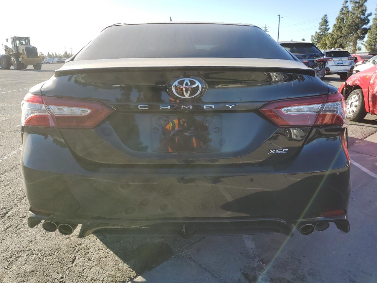 VIN 4T1B61HK7JU133704 2018 TOYOTA CAMRY no.6