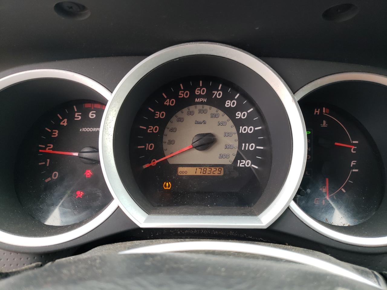 2006 Toyota Tacoma - Image 9