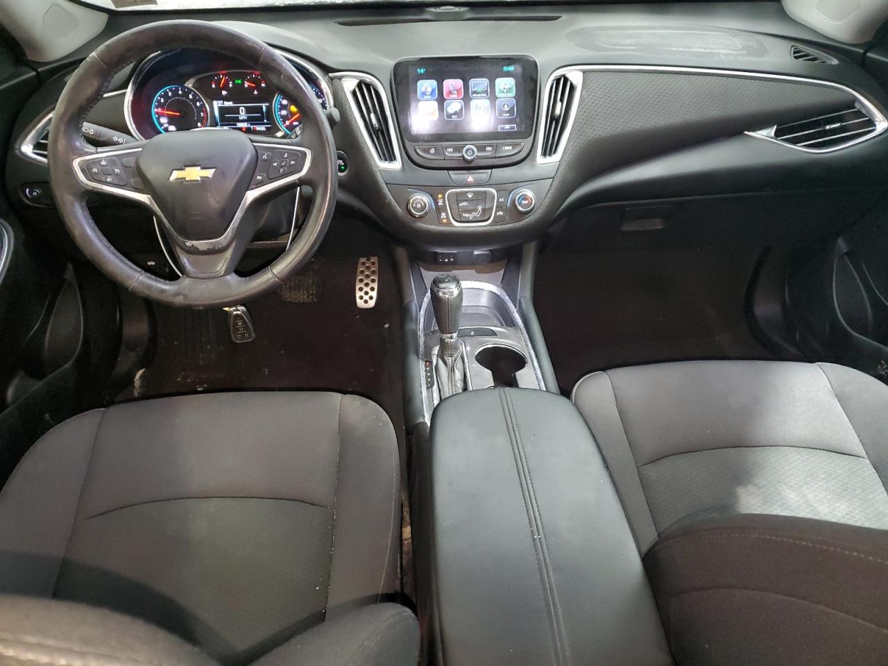 2017 Chevrolet Malibu - Image 8