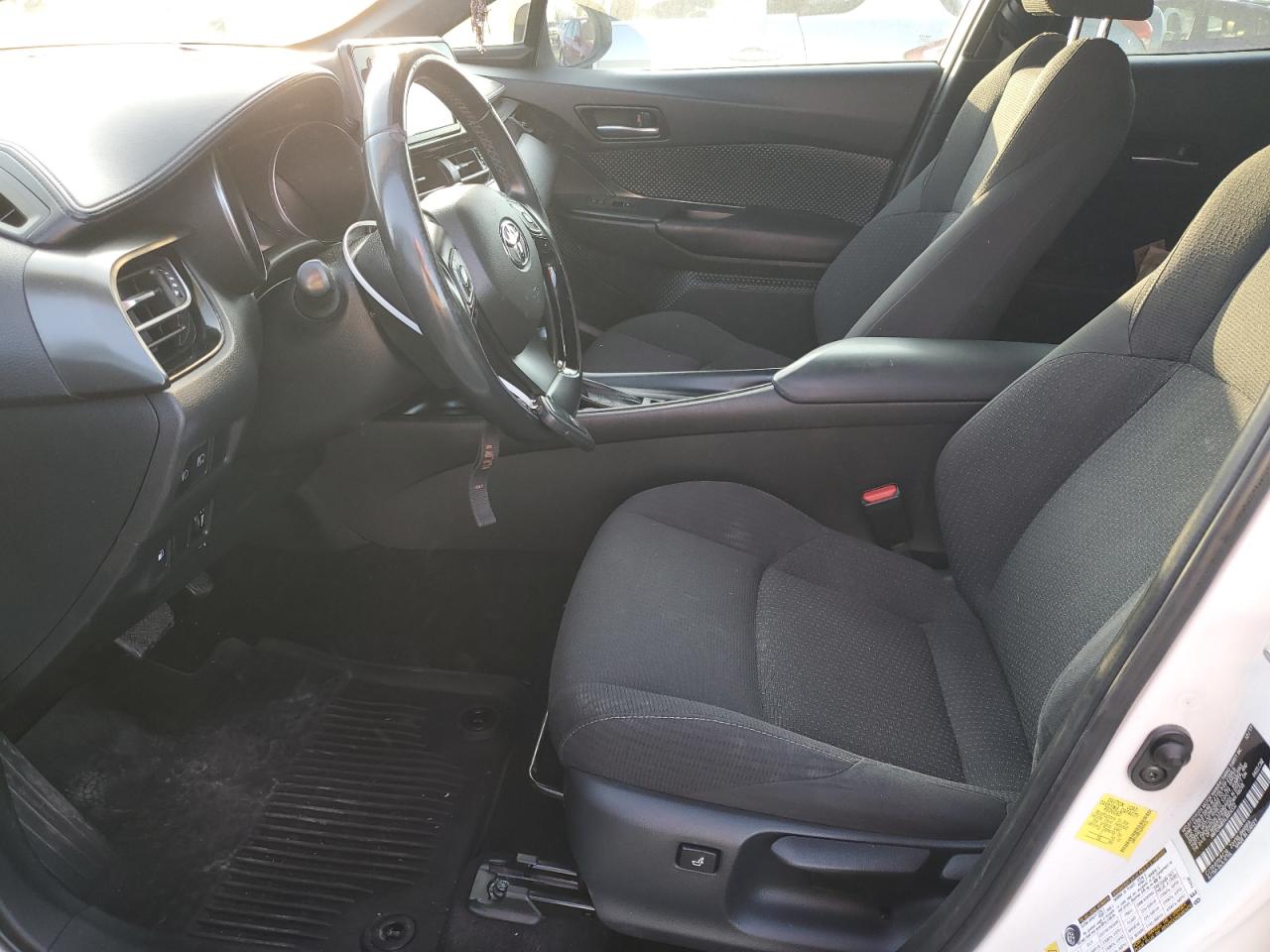 2018 Toyota C-HR - Image 7