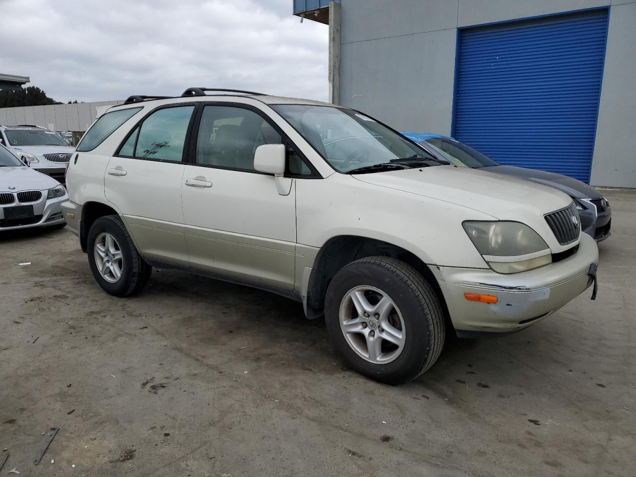 2000 Lexus RX - Image 4