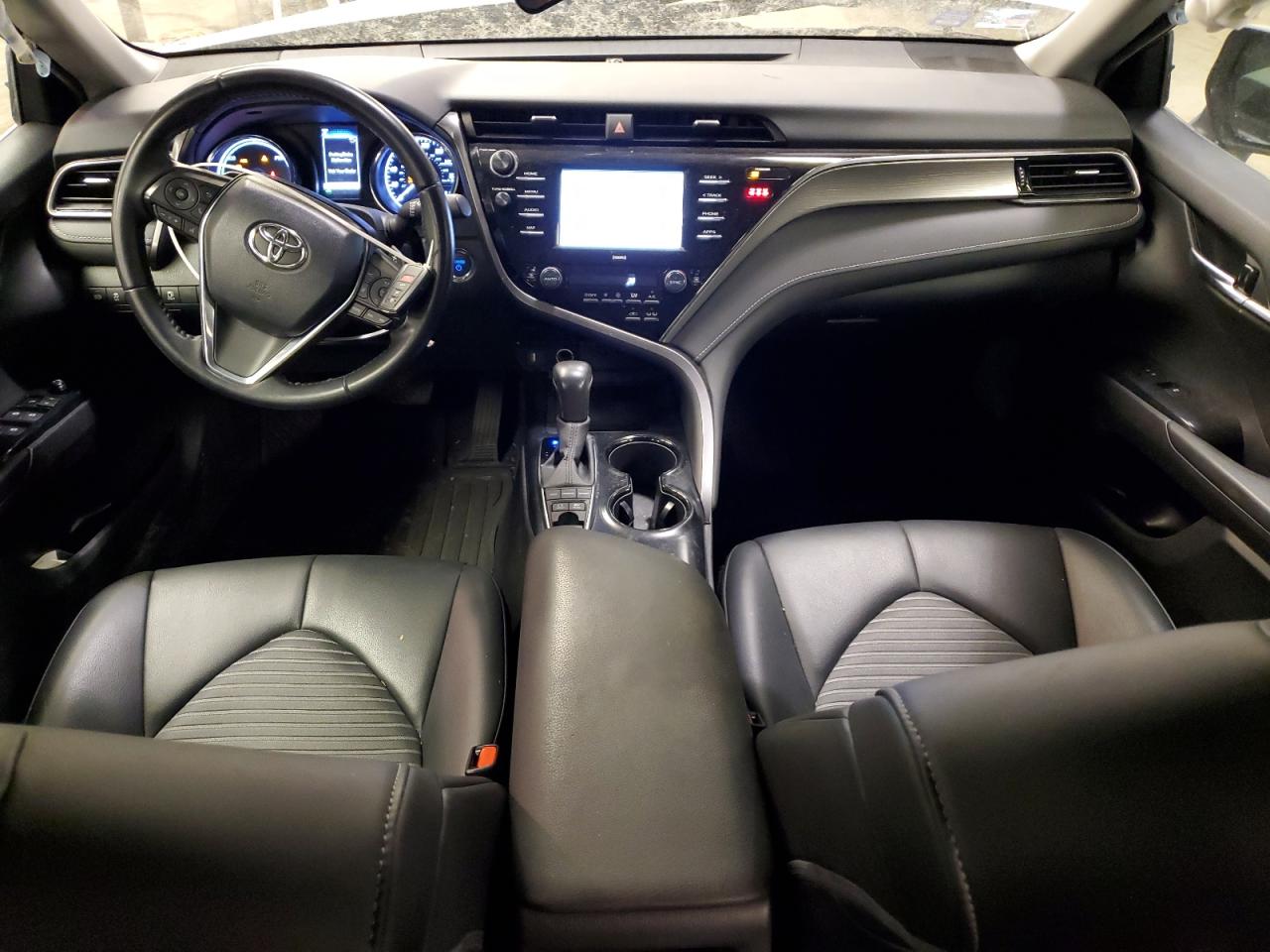 2020 Toyota Camry - Image 8