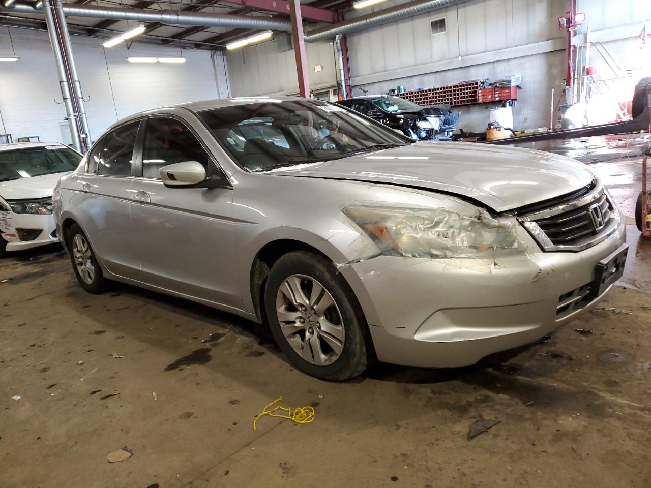 2009 Honda Accord - Image 4