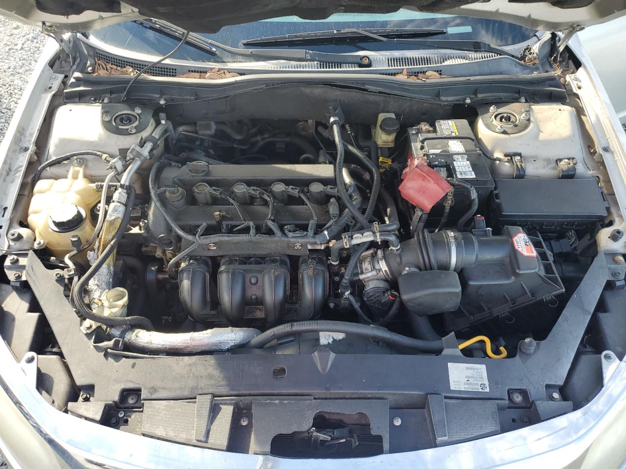 2010 Ford Fusion - Image 11