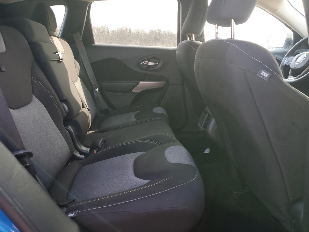 2018 Jeep Grand Cherokee - Image 10