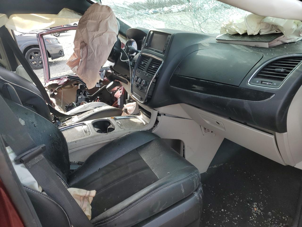 2019 Dodge Caravan - Image 8