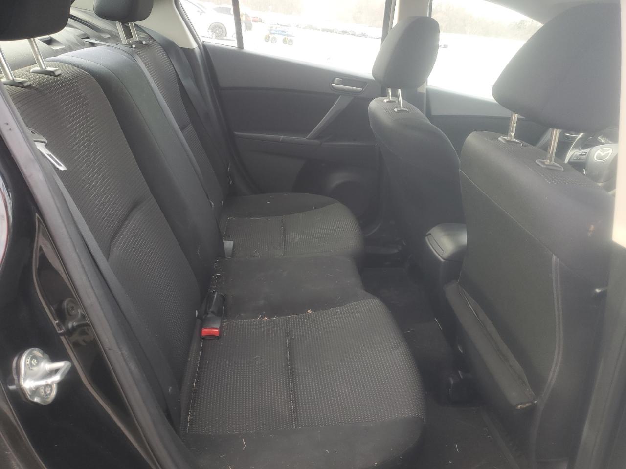 2012 Mazda 3 - Image 10