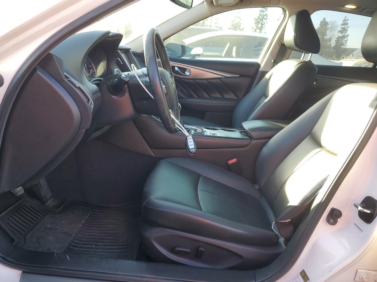 2015 Infiniti Q50 - Image 7