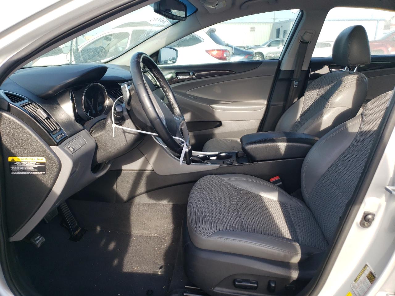 2014 Hyundai Sonata - Image 7