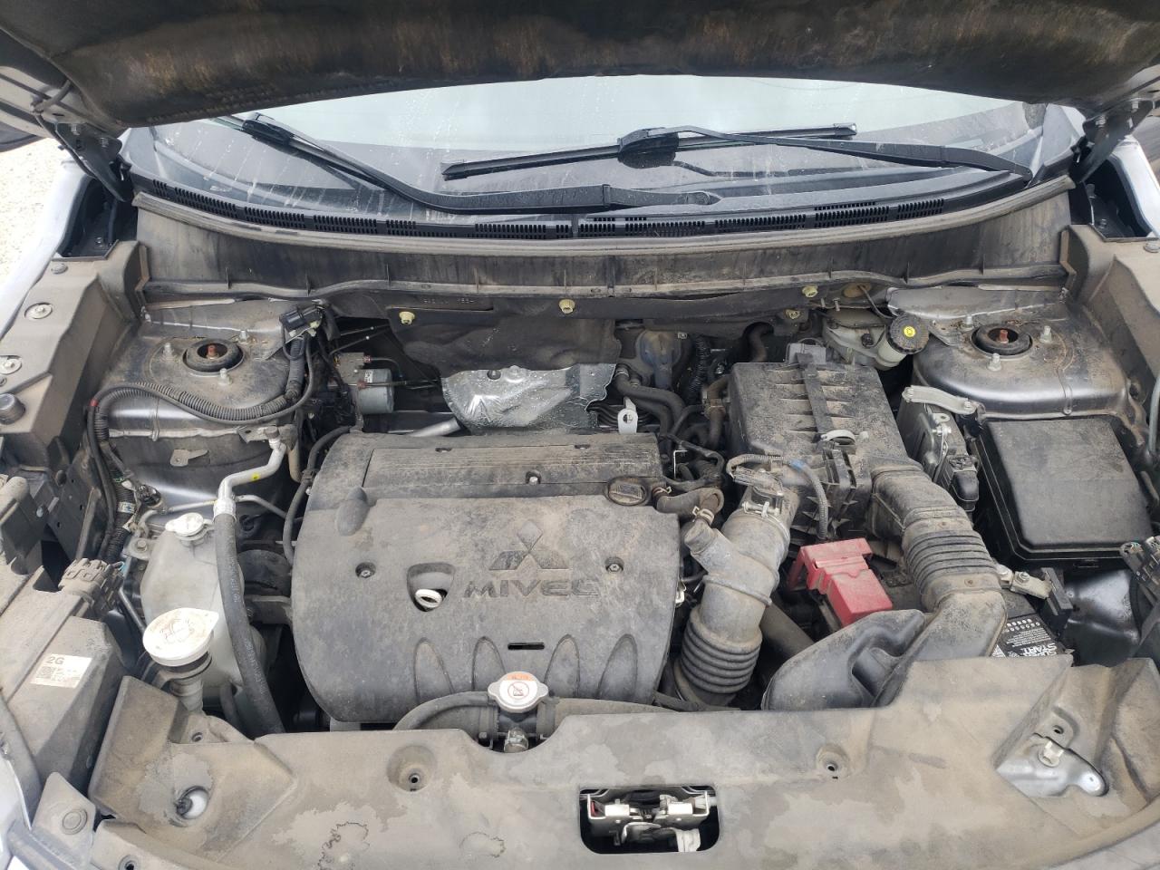 2020 Mitsubishi Outlander - Image 11