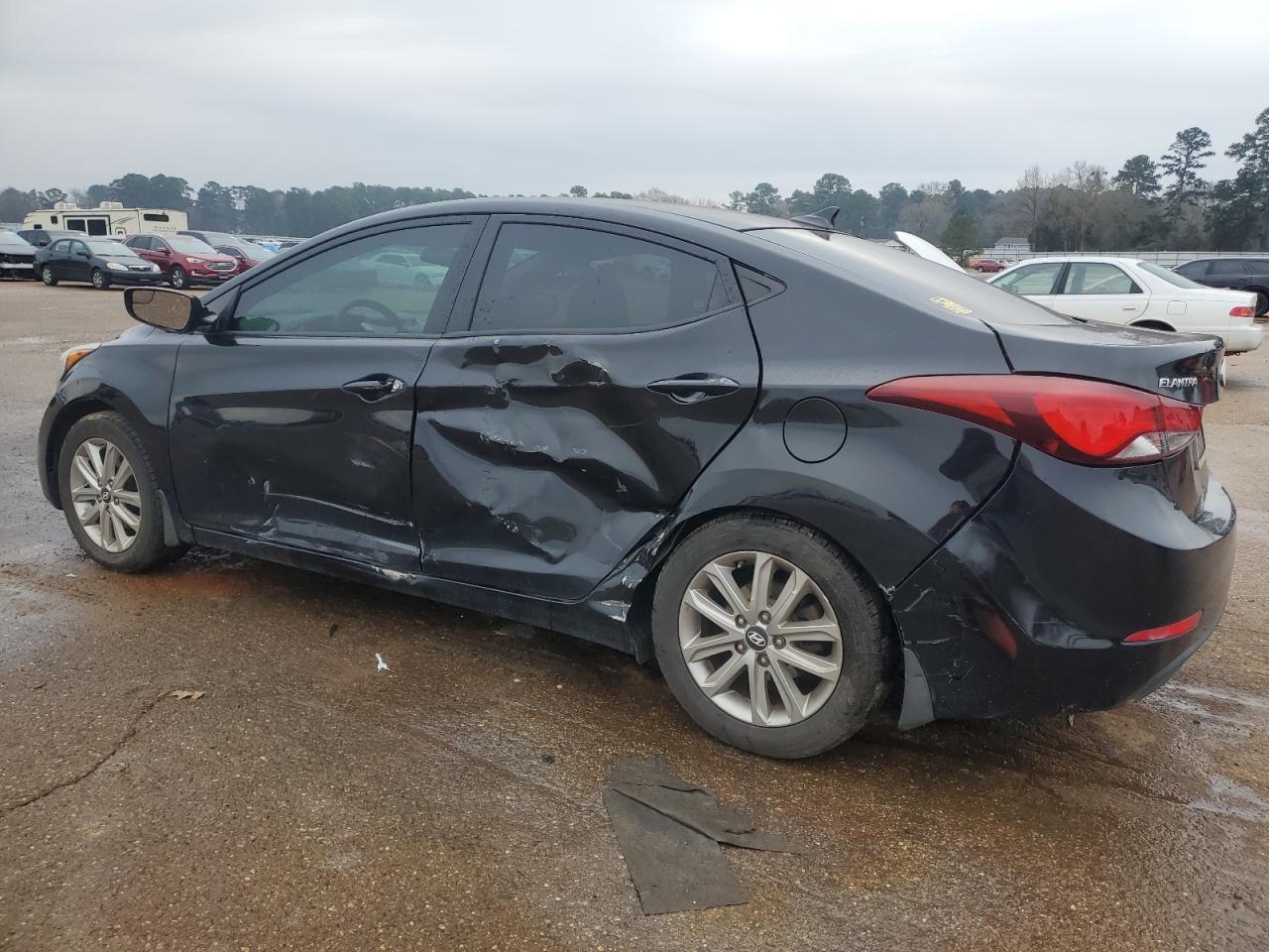 2015 Hyundai Elantra - Image 2