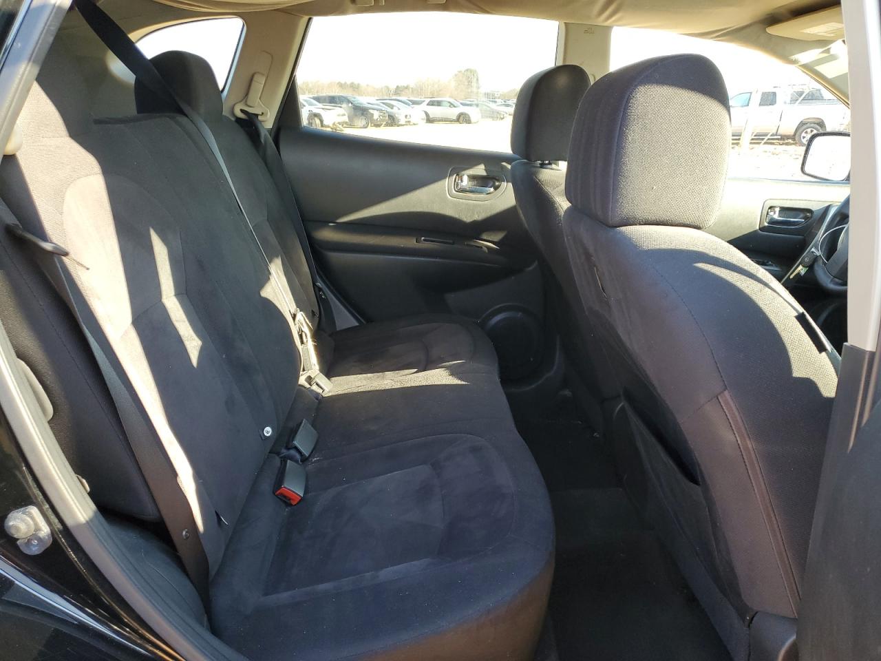 2010 Nissan Rogue - Image 11