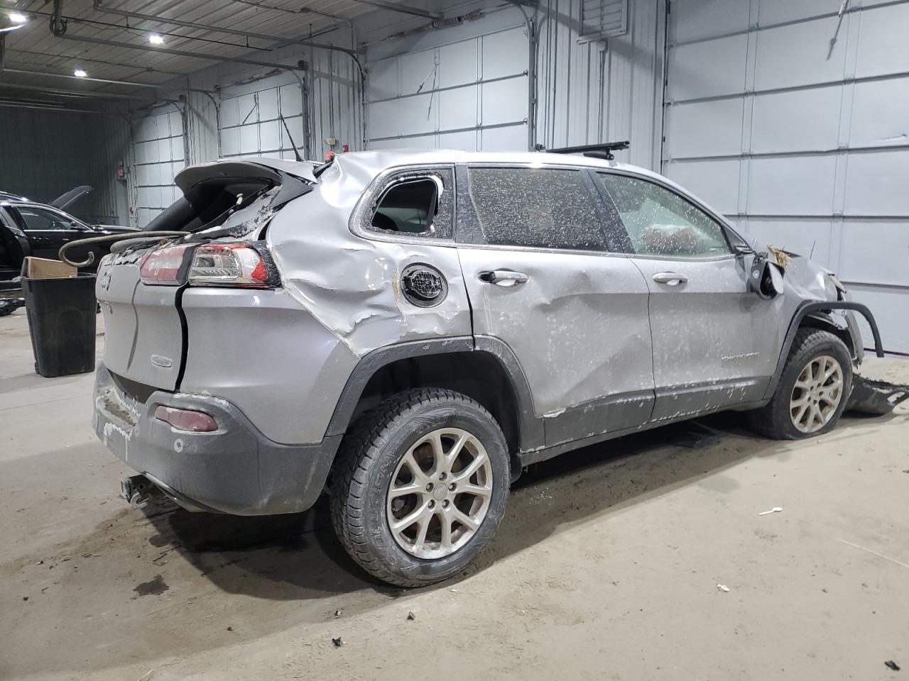 2017 Jeep Grand Cherokee - Image 3