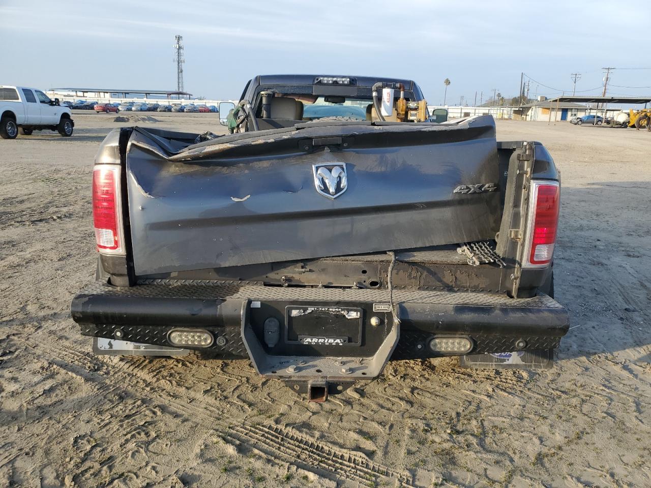 2017 RAM 3500 - Image 6