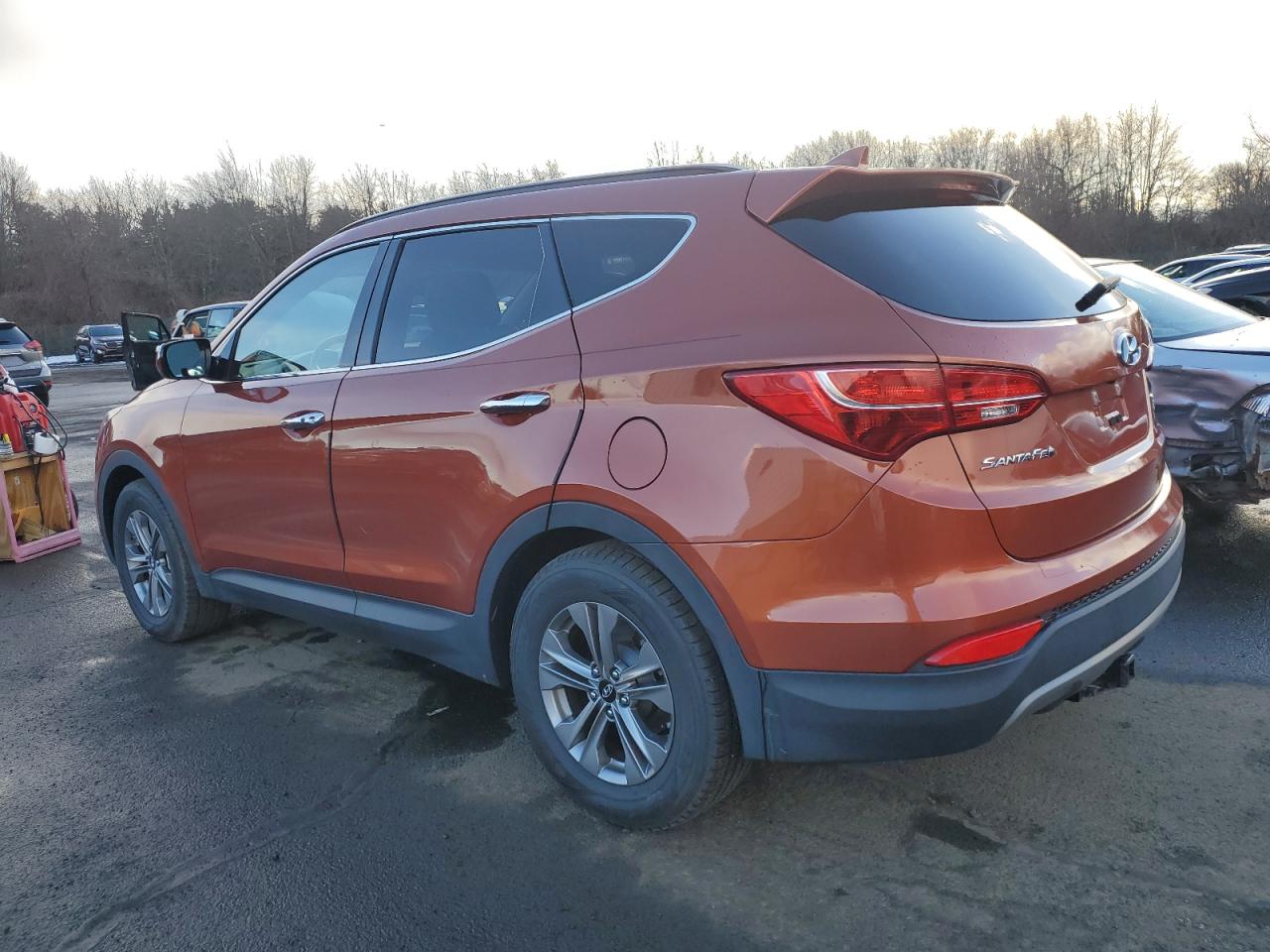 2015 Hyundai Santa Fe - Image 2