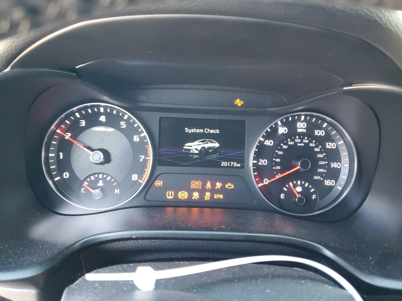 2023 Kia Forte - Image 9