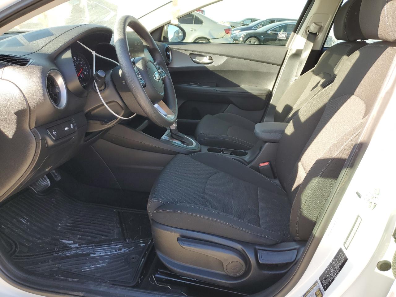 2021 Kia Forte - Image 7