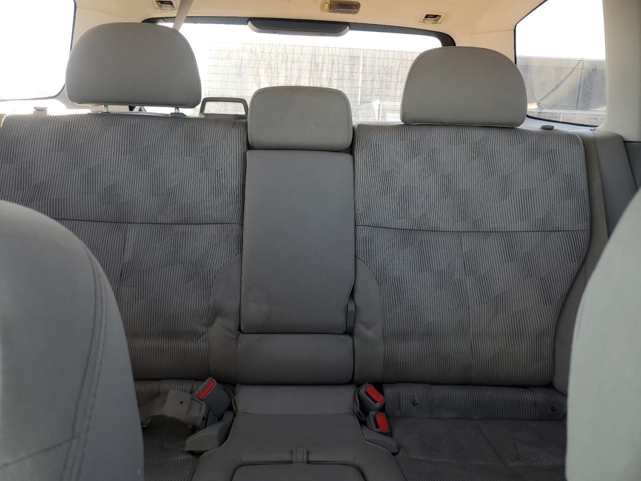 2010 Subaru Forester - Image 10