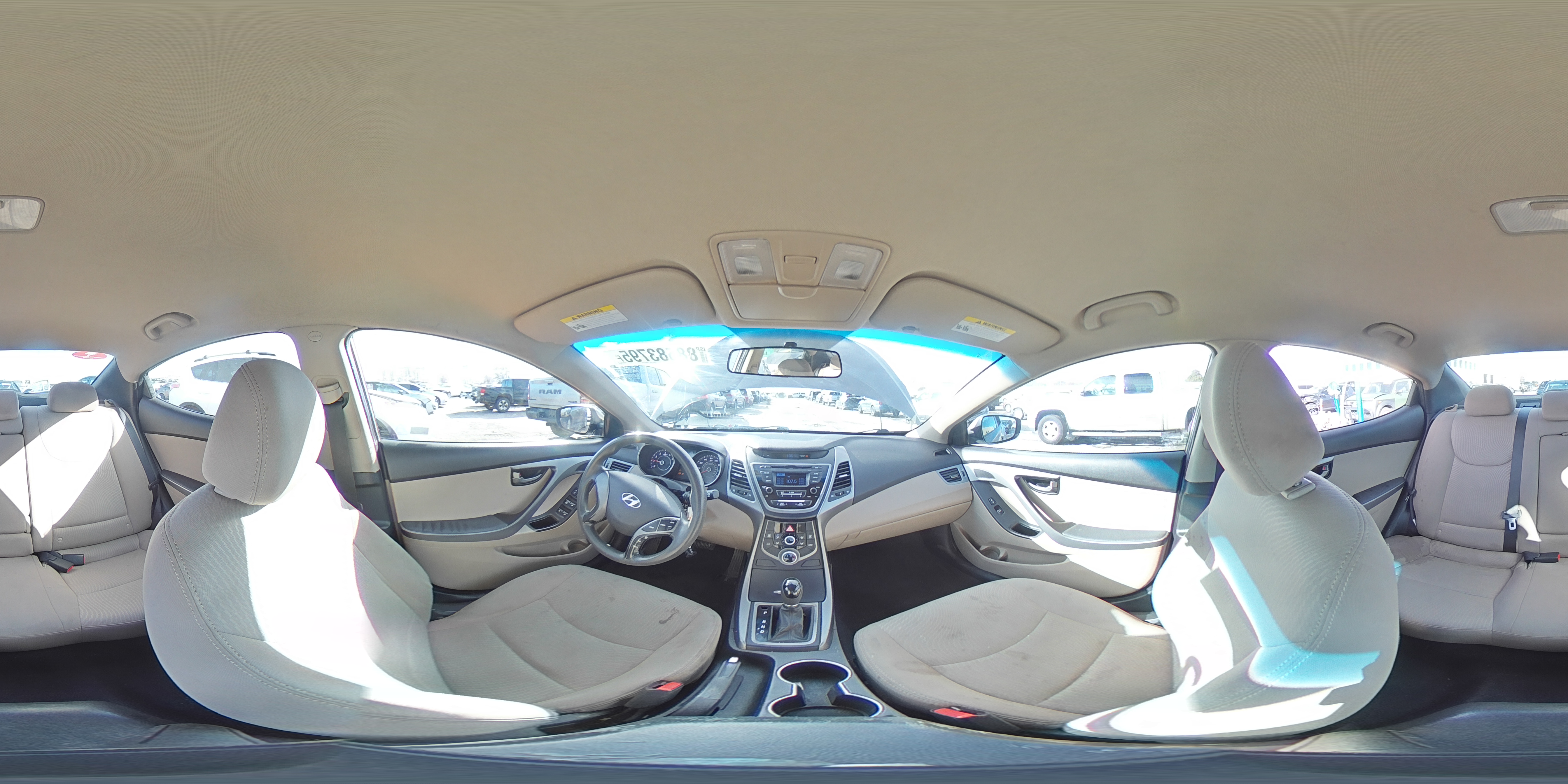2015 Hyundai Elantra - Image 14
